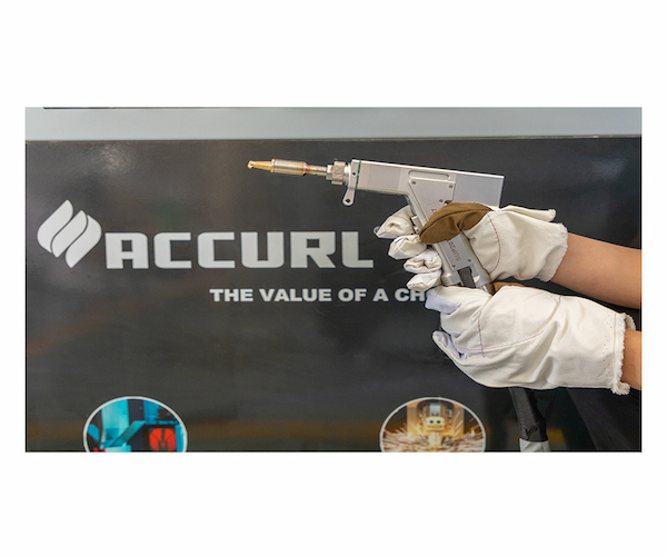 Perché scegliere la saldatrice laser compatta Accurl da 1 kW?